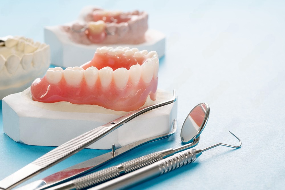 Understanding Artificial Teeth Sets: Types and Benefits